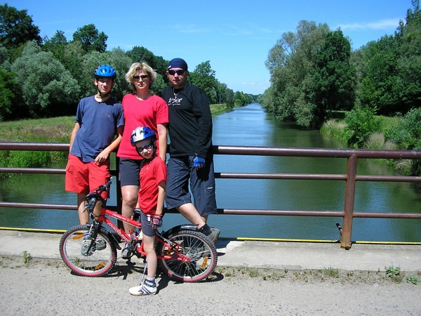 2004.jpg